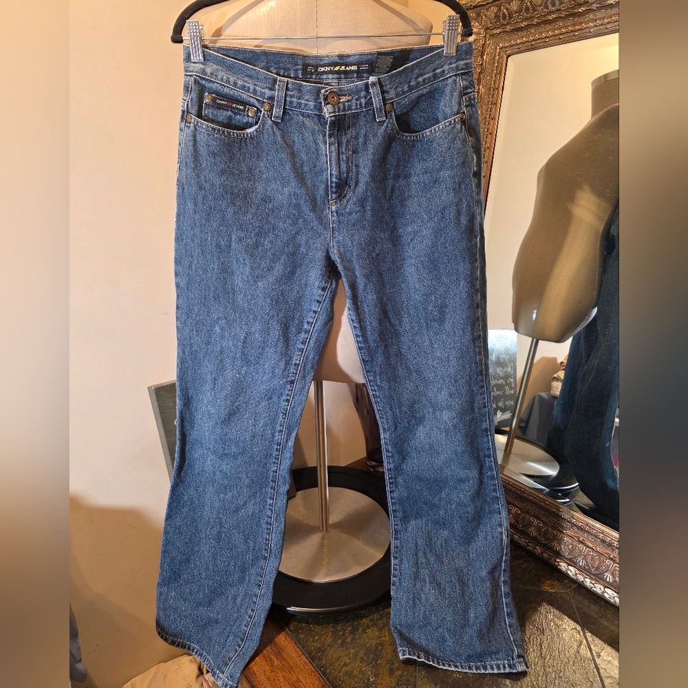 VTG DKNY Dark Blue Jeans.  Relaxed Fit. VTG/Y2K "Libra".  Sz 8. EUC!